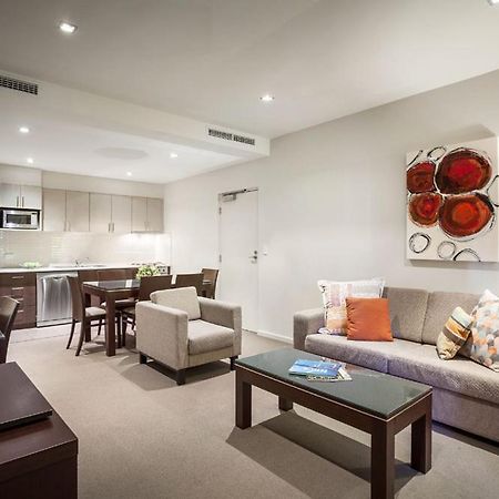 Quest Alice Springs Aparthotel Exterior photo