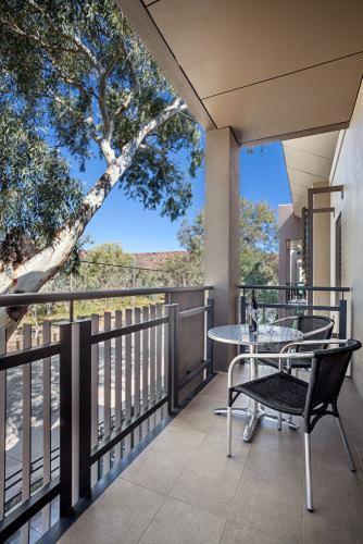 Quest Alice Springs Aparthotel Exterior photo