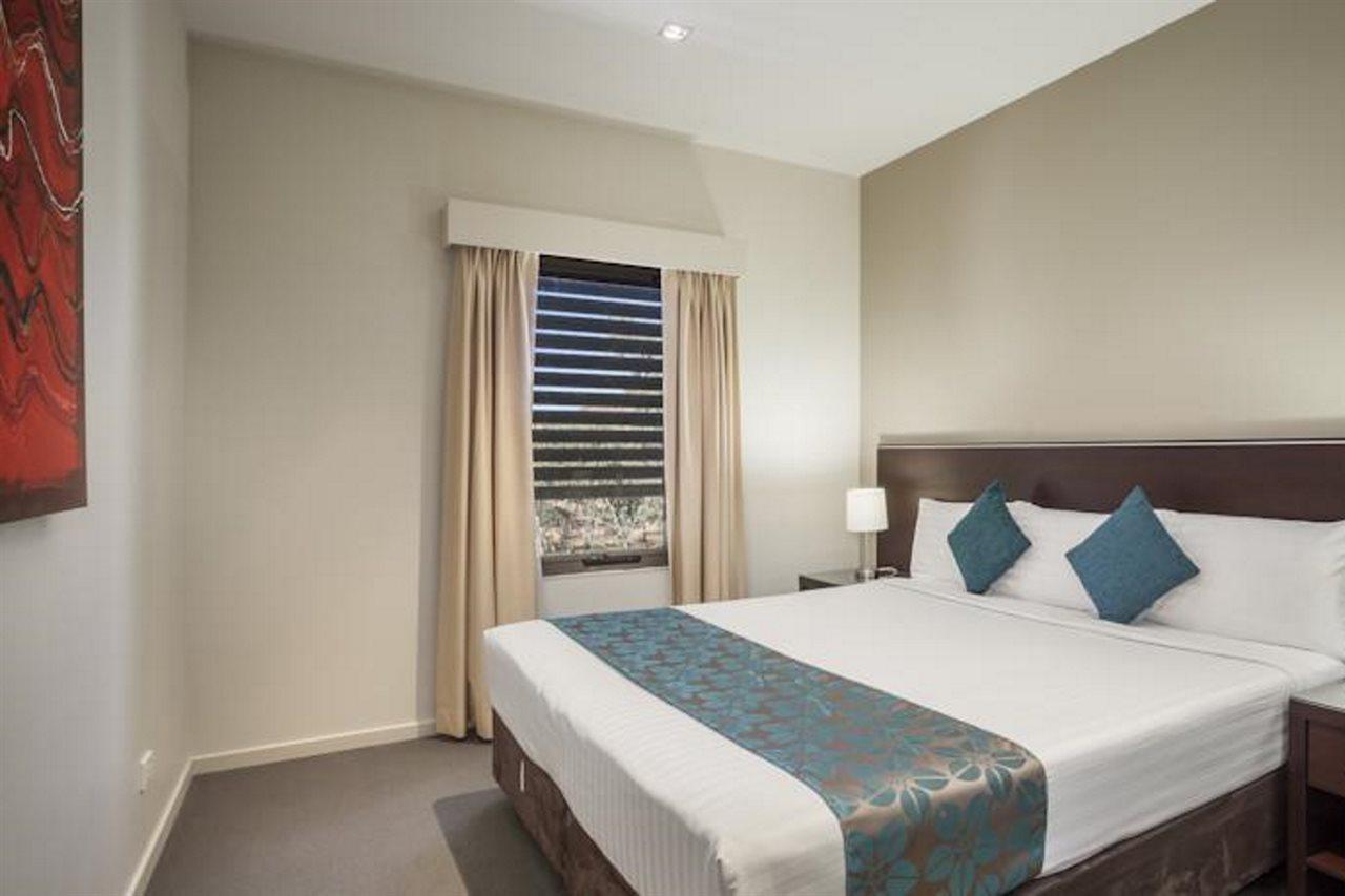 Quest Alice Springs Aparthotel Exterior photo