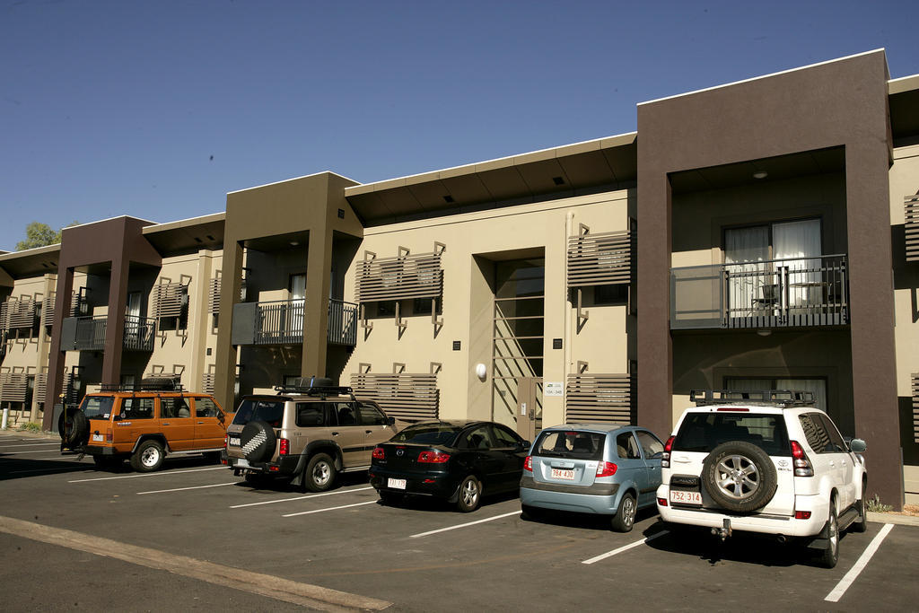 Quest Alice Springs Aparthotel Exterior photo